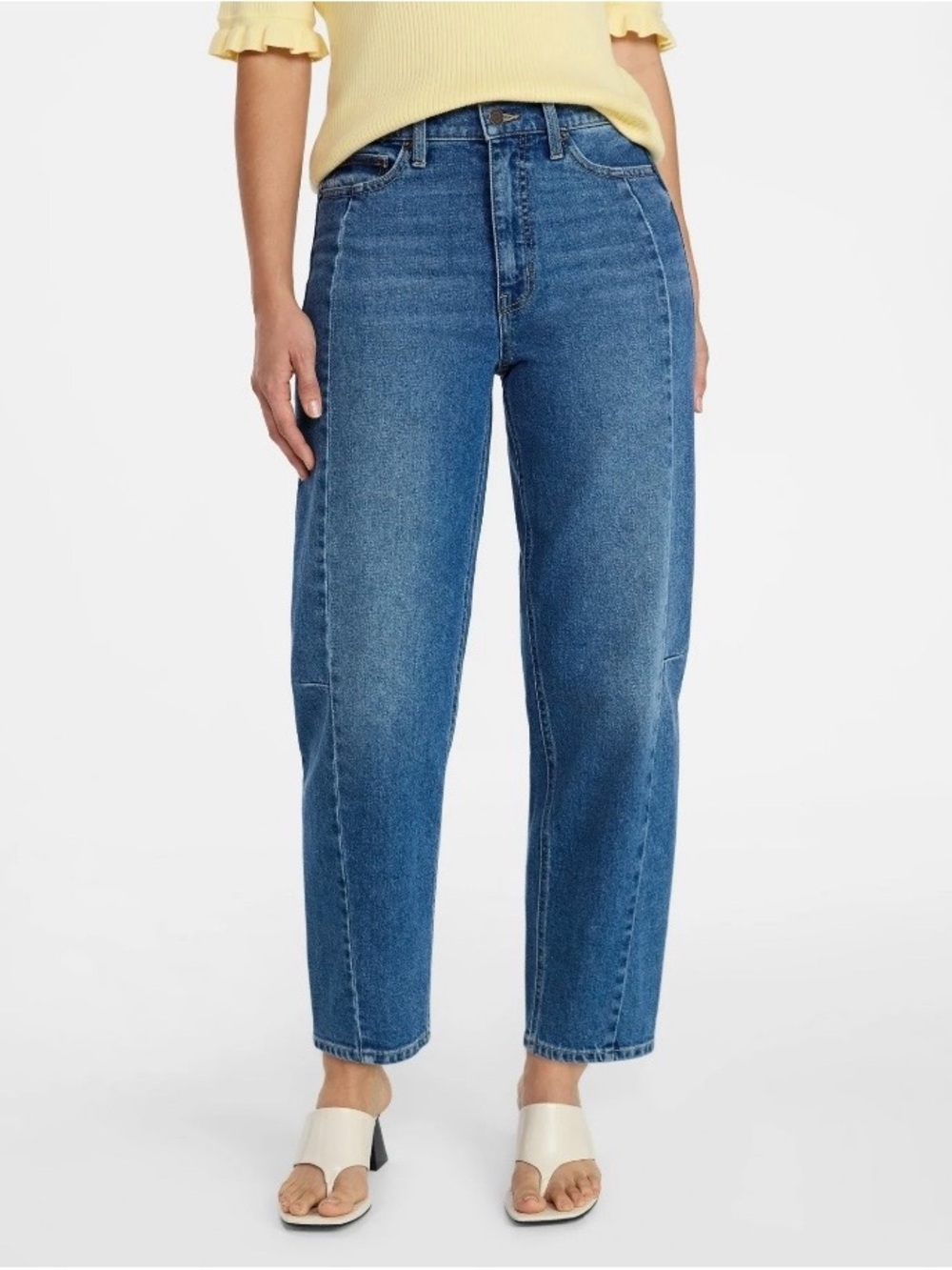 Time and Tru High Rise Barrel Jeans NWT